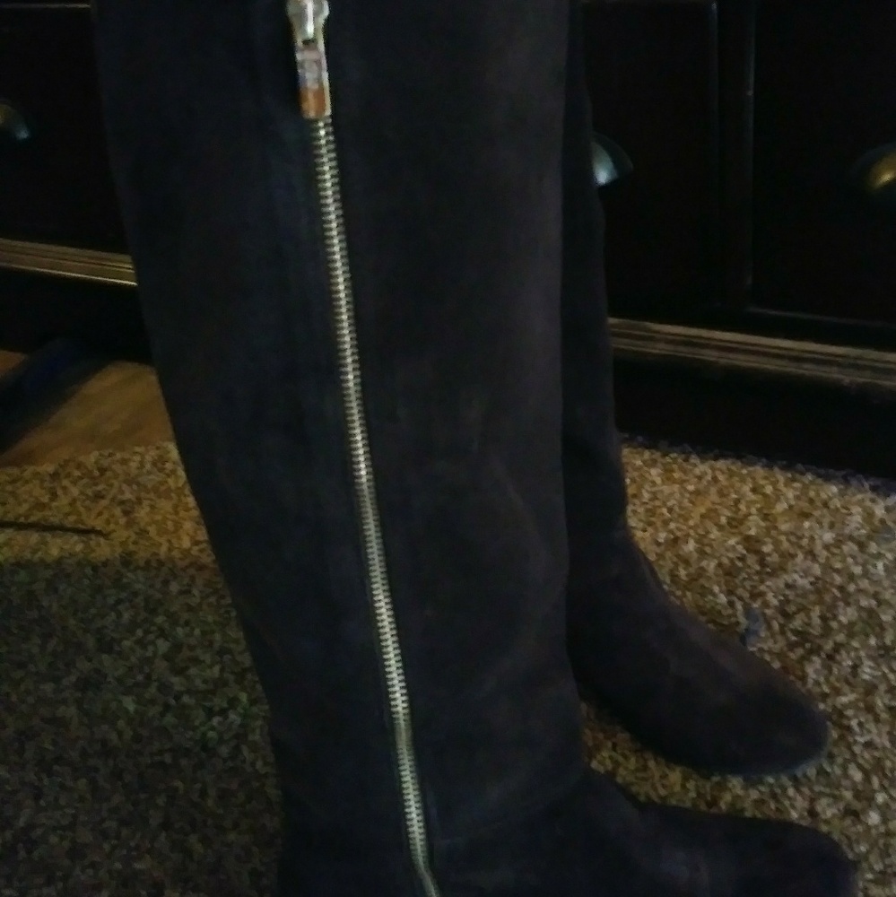 Dark chocolate brown 7.5 boots with wedge